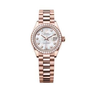 Diamonds in 18 kt gold settings