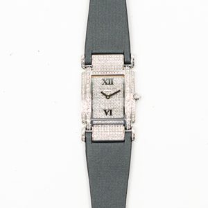 Patek Philippe Twenty~4 Quartz 25mm x 30mm Diamond Bezel/Case Pave Diamond Dial White Gold 4910G-001 PAVE DIAMOND BLACK FABRIC