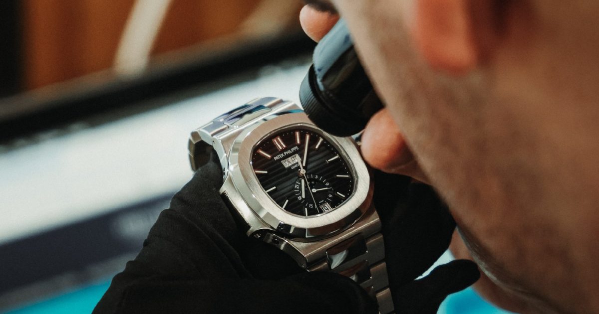 How to Sell Your Luxury Watch Without Getting Scammed - Big Watch Buyers